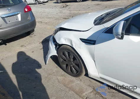 2013 Kia Optima Sx z USA, uszkodzony, nr VIN 5XXGR4A67DG144552